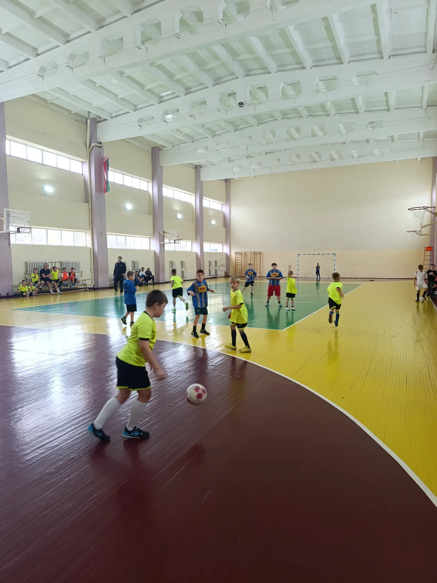 570744895_18306537532265566_6376945340255588542_n