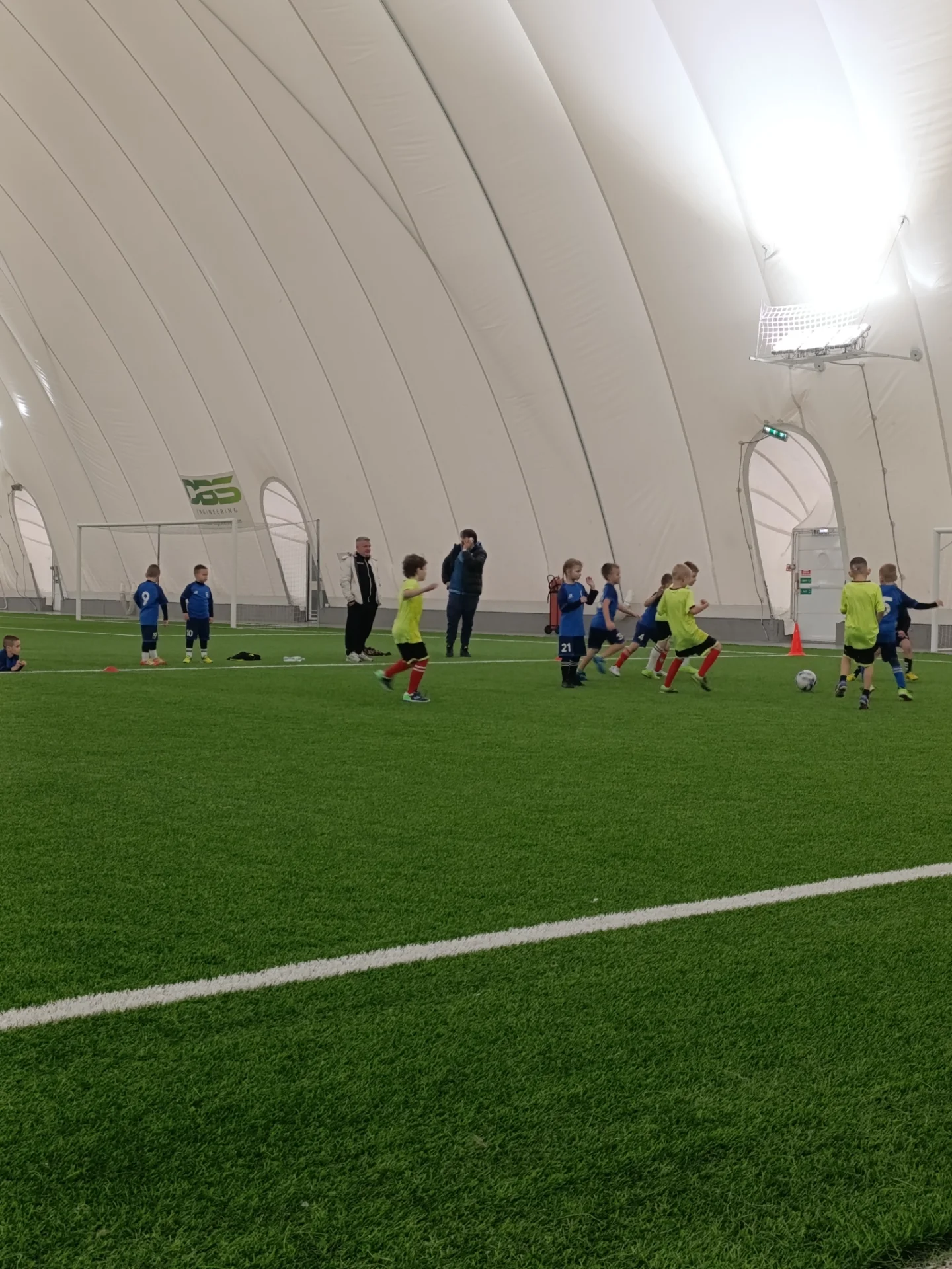 576108732_18309361789265566_2639552563804272092_n