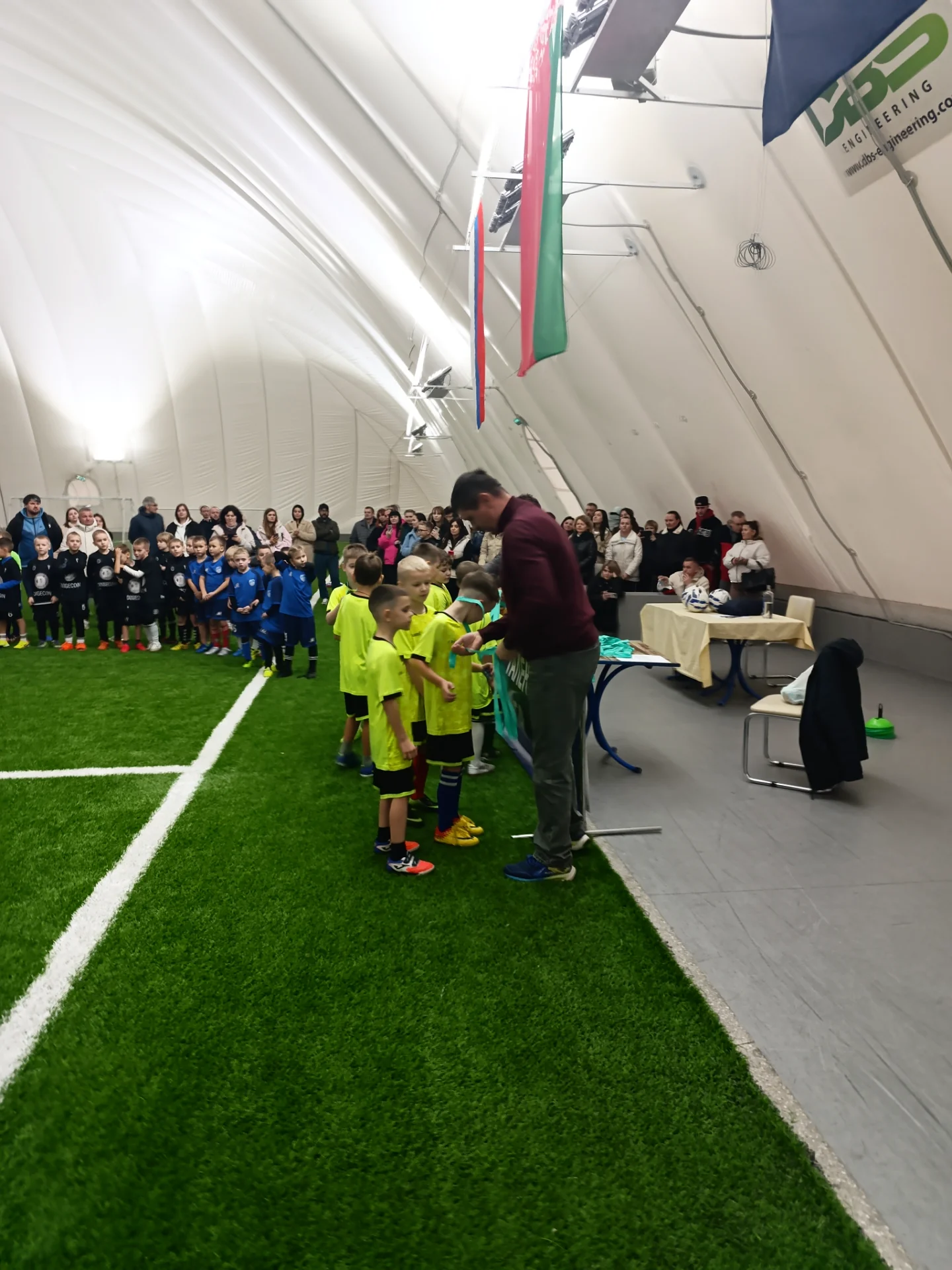 581022289_18309361810265566_2292510296565323979_n